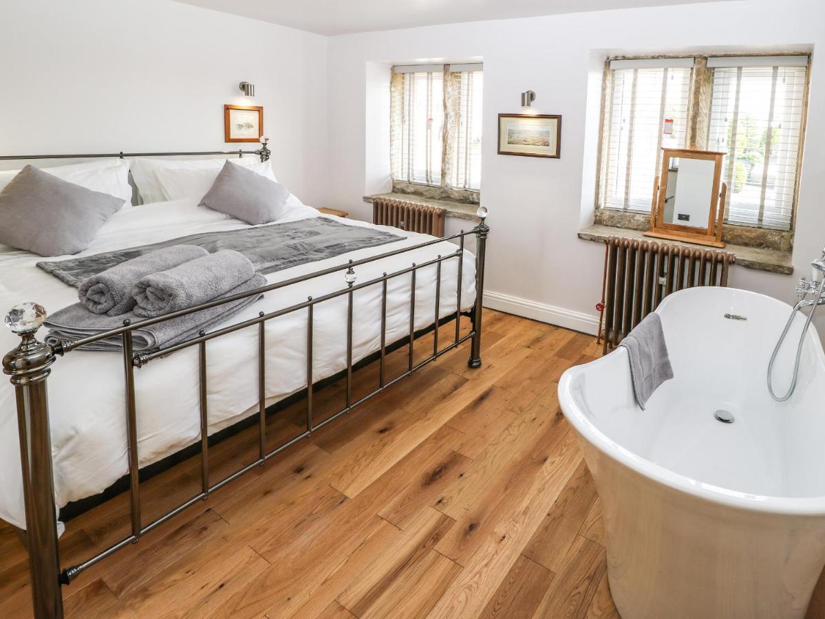 Ha'Penny Cottage Холмфирт Екстериор снимка